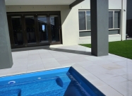 POOL COPING - IVORY HONED